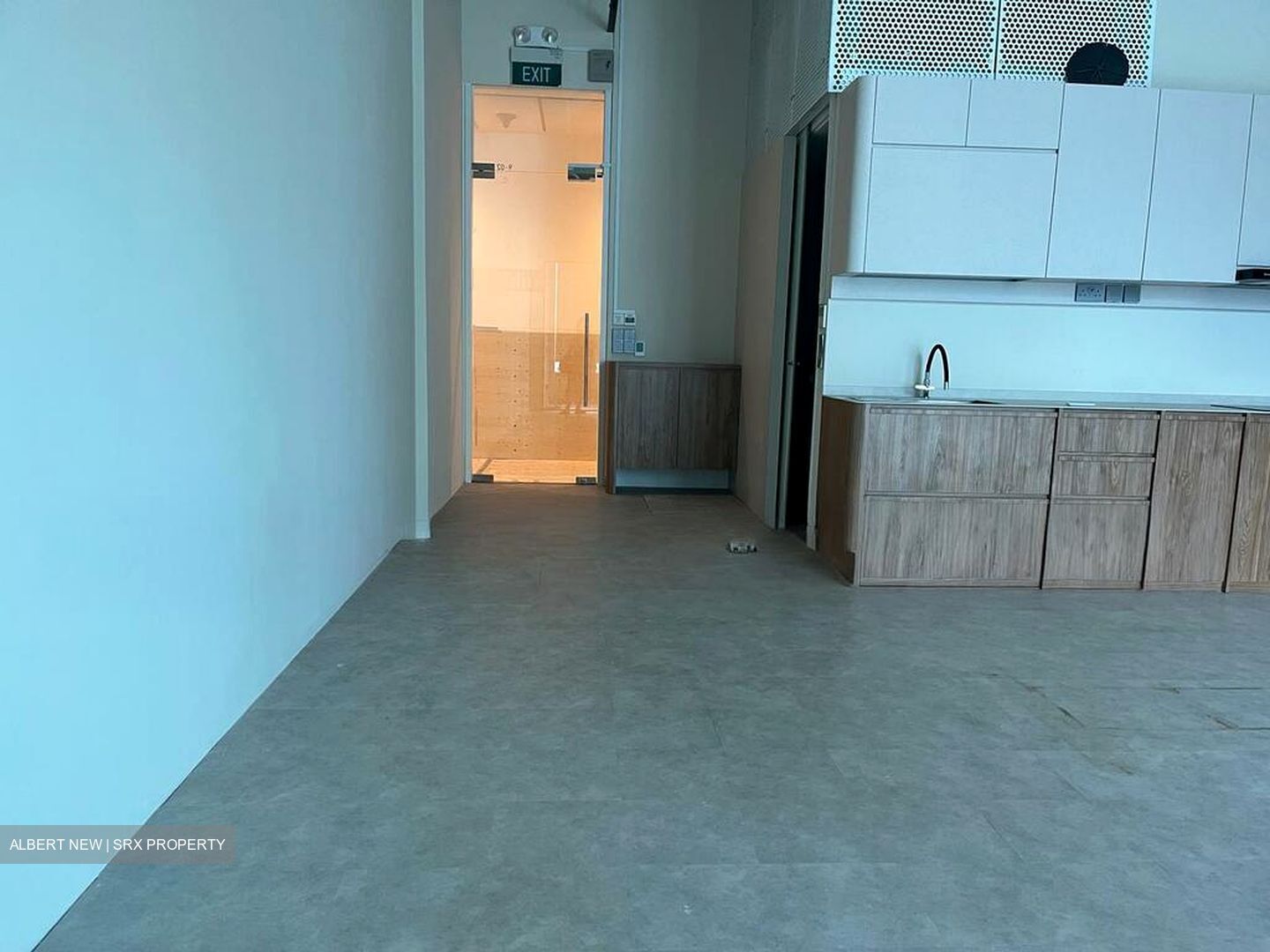 Arc 380 (D8), Office #502836121